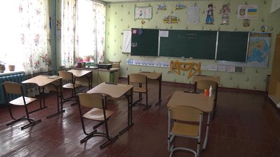 Два села не можуть поділити школу: конфлікт у Сосницькій громаді. Що вирішив суд Два села не можуть поділити школу: конфлікт у Сосницькій громаді. Що вирішив суд