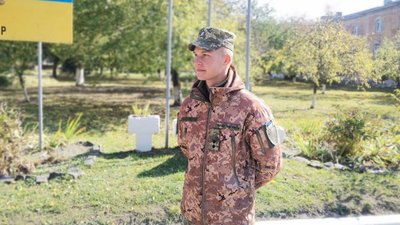 Син Олександр другий місяць служить у 14 ОМБР на Волині Син Олександр другий місяць служить у 14 ОМБР на Волині