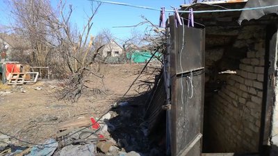 "Із погреба відкопували сусіди": мешканці Кам'янського розповідають, як живуть під обстрілами "Із погреба відкопували сусіди": мешканці Кам'янського розповідають, як живуть під обстрілами
