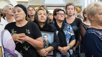 На Тернопільщині відбулася молитовна зустріч для родин загиблих бійців На Тернопільщині відбулася молитовна зустріч для родин загиблих бійців