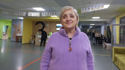 Для учнів житомирських шкіл виготовили світловідбивні стрічки Для учнів житомирських шкіл виготовили світловідбивні стрічки