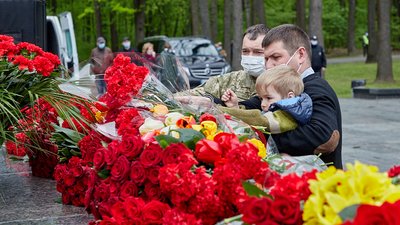 На Харківщині вшановують пам’ять загиблих у Другій світовій війні На Харківщині вшановують пам’ять загиблих у Другій світовій війні