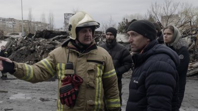 Летять хмари з великою швидкістю