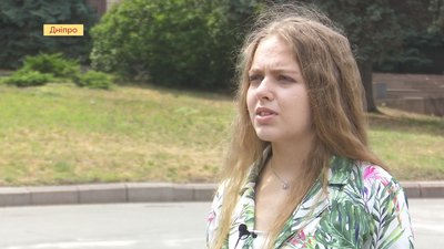 Школярка із Дніпра розробила лавочку, яка допомагає зберігати соціальну дистанцію під час карантину Школярка із Дніпра розробила лавочку, яка допомагає зберігати соціальну дистанцію під час карантину