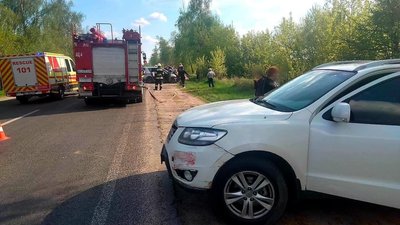 На Білоцерківщині внаслідок потрійного ДТП загинула жінка і травмувались діти