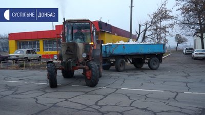 Не замерзнути взимку допомагають благодійники: у прифронтову Миколаївку доставили паливні брикети Не замерзнути взимку допомагають благодійники: у прифронтову Миколаївку доставили паливні брикети