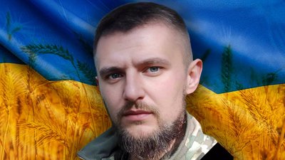 На Вінниччині попрощались з поліцейськими, які загинули під час ракетного обстрілу Одеси На Вінниччині попрощались з поліцейськими, які загинули під час ракетного обстрілу Одеси