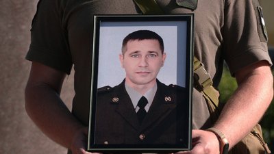 У Рівному попрощалися з військовим Геннадієм Осіяном
