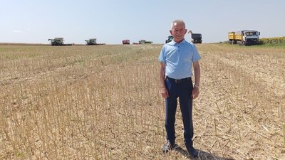 На Волині тривають жнива: аграрії обмолотили 60% площ ріпаку На Волині тривають жнива: аграрії обмолотили 60% площ ріпаку