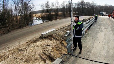 На Чернігівщині відкрили рух першим мостом, який передала Франція На Чернігівщині відкрили рух першим мостом, який передала Франція