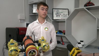Ліцеїсти розробили підводний дрон