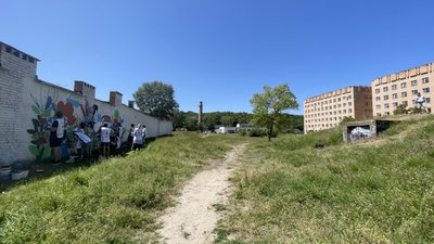 "Це позитив для наших дітей, для батьків": у Полтаві створюють мурал біля лікарні "Це позитив для наших дітей, для батьків": у Полтаві створюють мурал біля лікарні