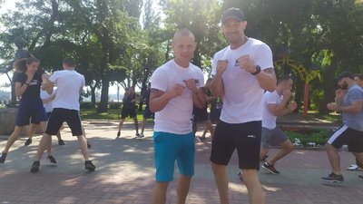 У Миколаєві просто неба відбулися відкриті тренування з боксу У Миколаєві просто неба відбулися відкриті тренування з боксу
