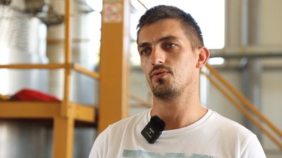 Власник лавандового поля у Білівцях Чернівецької області Віктор Гуцул