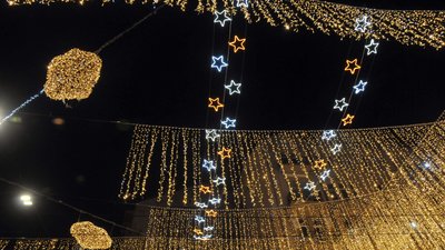 На Київщині заборонено використовувати святкову ілюмінацію — Кулеба