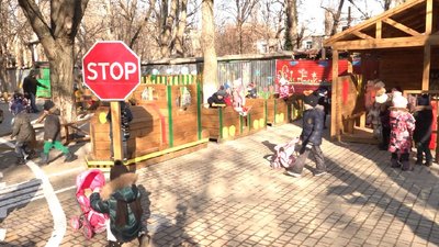 В Одесі відкрили ігровий майданчик, на якому діти будуть вчитися поводитись у місті В Одесі відкрили ігровий майданчик, на якому діти будуть вчитися поводитись у місті