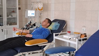 Як у Житомирському обласному центрі крові до новорічних свят проходить акція "Таємний Санта"