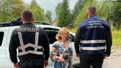 На Закарпатті затримали голову ЛКК за підозрою у сприянні в отриманні чоловіком відстрочки