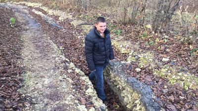 Пів року без дороги: жителі Тернопільщини просять відремонтувати вулицю, яку розмило