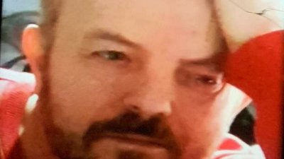 Поліція розшукує чоловіка, який застрелив 22-річну дівчину Поліція розшукує чоловіка, який застрелив 22-річну дівчину