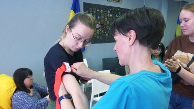 Домедична допомога при мінно-вибухових травмах: у Вінниці волонтери провели тренінг Домедична допомога при мінно-вибухових травмах: у Вінниці волонтери провели тренінг
