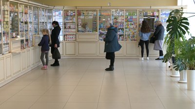 До рівненських аптек почали надходити перші вакцини від грипу