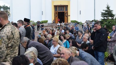 На Тернопільщині провели в останню дорогу бійця Андрія Скуржанського