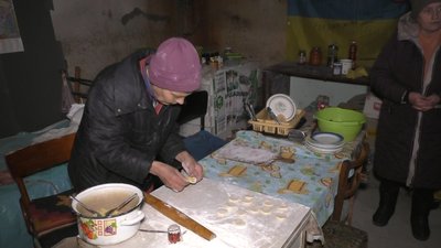 "Ми тут як діти підземелля": жителі Гуляйполя про рік життя під обстрілами