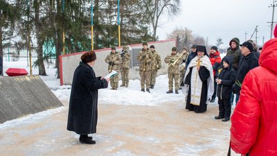 "Останнє прохання — привіт коханій Наді". На Харківщині перепоховали бійця, який загинув у 1943 році "Останнє прохання — привіт коханій Наді". На Харківщині перепоховали бійця, який загинув у 1943 році