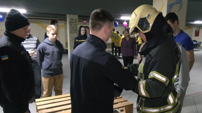 Побували в ролі рятівників: у Черкасах влаштували змагання серед школярів Побували в ролі рятівників: у Черкасах влаштували змагання серед школярів