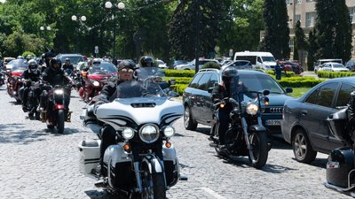 В Ужгороді попрощалися із полеглим на війні Артуром Анікієнком В Ужгороді попрощалися із полеглим на війні Артуром Анікієнком