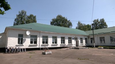 Комарівську гімназію, що на Чернігівщині, ліквідували