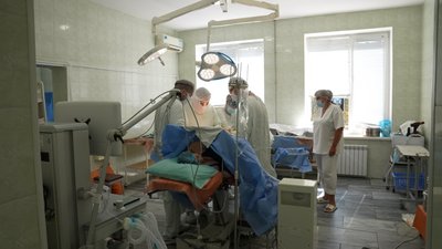 Операція, заміна суглобів