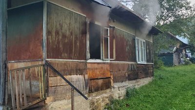 На Закарпатті сталася пожежа у приватному будинку: загинула 82-річна жінка