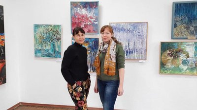 50 на 5. У Херсоні репрезентували виставку робіт п'яти художниць 50 на 5. У Херсоні репрезентували виставку робіт п'яти художниць