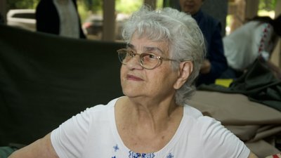 Одеські волонтери за три місяці зв’язали півтисячі маскувальних сіток. ФОТО Одеські волонтери за три місяці зв’язали півтисячі маскувальних сіток. ФОТО