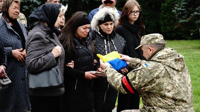 В Ужгороді попрощалися з полеглим захисником Олексієм Кобцем