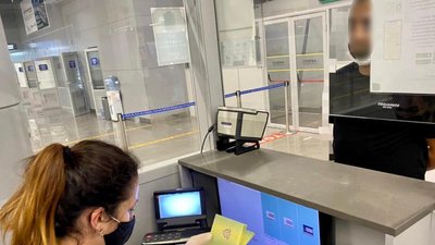 Купив за $60 тисяч: в аеропорту Одеси затримали іноземця з фальшивим паспортом – ДПСУ Купив за $60 тисяч: в аеропорту Одеси затримали іноземця з фальшивим паспортом – ДПСУ