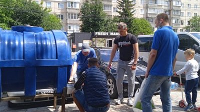 У Тернополі працюватимуть тимчасові пункти роздачі питної води У Тернополі працюватимуть тимчасові пункти роздачі питної води