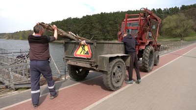 Знизили ризик підтоплень: у Чернігові на дамбах річки Стрижень спустили воду