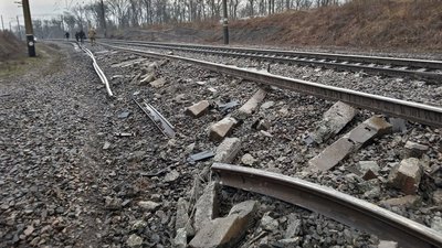 У Дніпропетровській області зійшов з рейок Інтерсіті "Київ-Запоріжжя" У Дніпропетровській області зійшов з рейок Інтерсіті "Київ-Запоріжжя"
