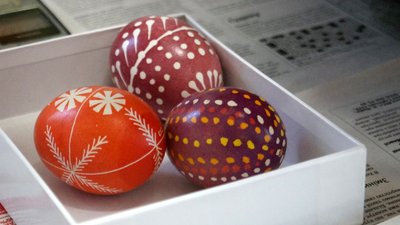 У Дрогобичі на Львівщині створювали писанки для українських військових – фоторепортаж У Дрогобичі на Львівщині створювали писанки для українських військових – фоторепортаж