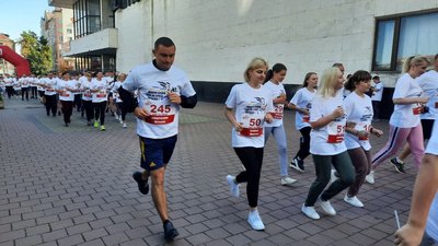 У Франківську відбувся Всеукраїнський патріотичний забіг "Шаную воїнів, біжу за Героїв України"