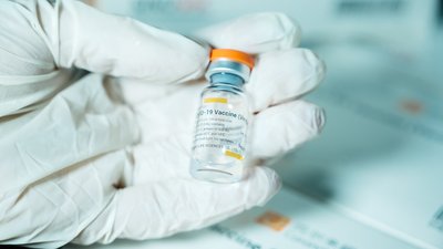 На Одещину прибула китайська вакцина CoronaVac: кому робитимуть щеплення На Одещину прибула китайська вакцина CoronaVac: кому робитимуть щеплення