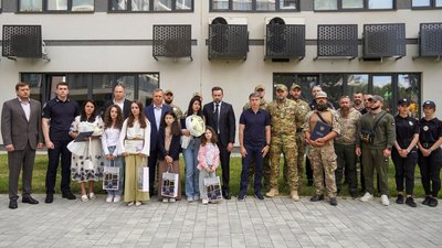 Ще три родини військовослужбовців отримали власне житло в Ужгороді