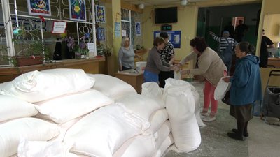 Борошно від ООН у Рівному закінчилося. Скільки людей його отримали