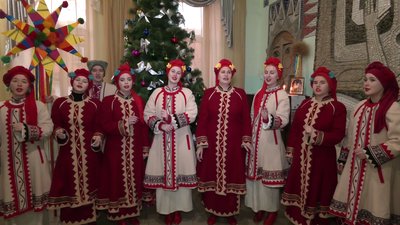 Виконують пісні, притаманні регіону. Як херсонський фольк-гурт готується до Коляди Виконують пісні, притаманні регіону. Як херсонський фольк-гурт готується до Коляди