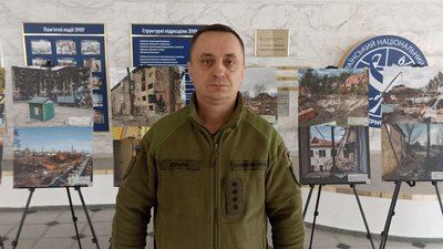 Пресофіцер 105 бригади Юрій Кульпа Пресофіцер 105 бригади Юрій Кульпа