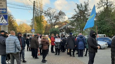 У Миколаєві підприємці зібралися на мирну акцію У Миколаєві підприємці зібралися на мирну акцію
