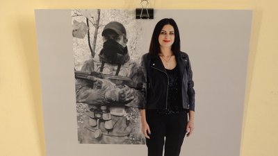 16 історій у світлинах. У Франківську дружини бійців знялися для фотопроєкту "Невід'ємні" 16 історій у світлинах. У Франківську дружини бійців знялися для фотопроєкту "Невід'ємні"
